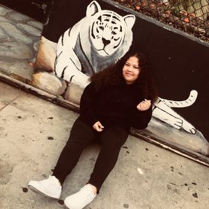 Meet your Posher, Jannette